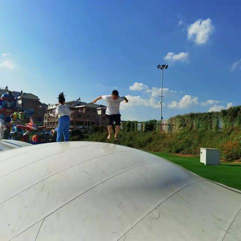 户外活动好处多，家长知多少？