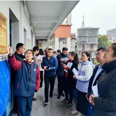 一班一品展风采  一墙一隅皆育人——记萍乡六中七年级班级文化建设活动