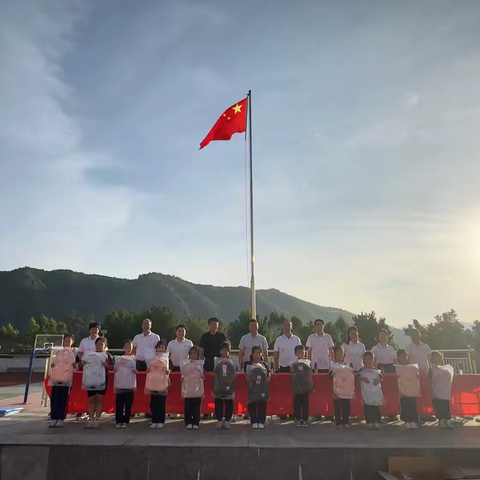 爱心捐赠，情暖校园