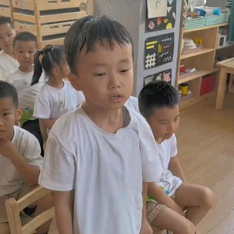 中阳县城内幼儿园的简篇