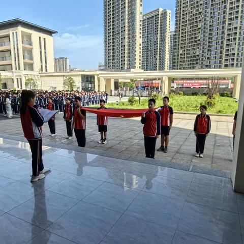 花开有时，衔接有度——上饶市河海小学迎接汇成幼儿园小朋友参观体验活动