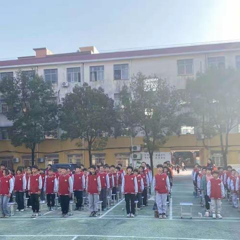 以榜样之光，塑勤学之风，燃奋斗之志——金钥匙巴学园小学部期中表彰会