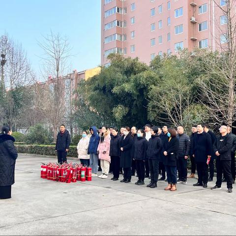 火灾猛如虎，防范于未“燃”-三门峡农商银行陕州支行联合湖滨支行组织消防演练