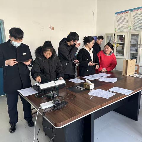 弘扬青春正能量 掀起营销新高潮——泗阳支行青年员工旺季营销正在进行中