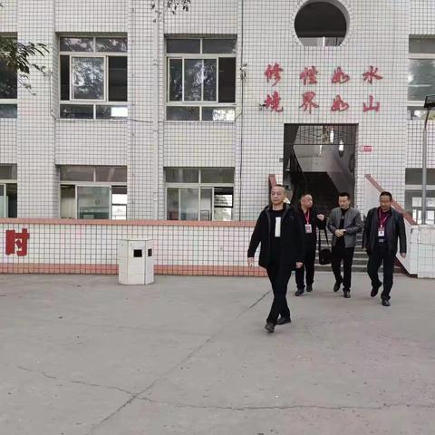 督导引领，点亮特色           ——富顺县教育和体育局责任督学一组宋泽君一行莅临龙硐九年制学校指导工作