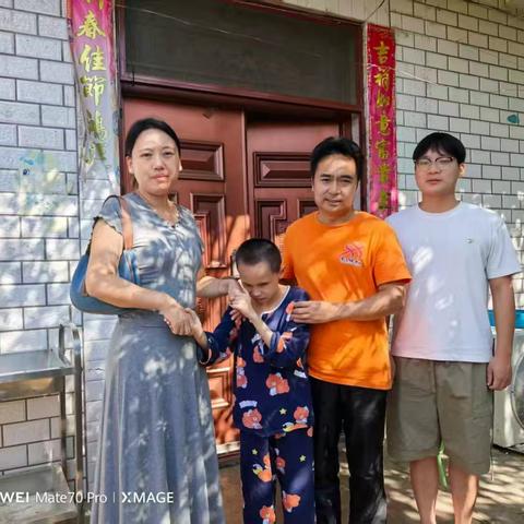 特别的爱，给特别的你——记录华师上实老师给残疾学生送去关爱！