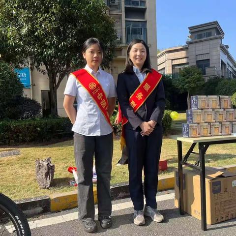 株洲清水塘支行开展“青年文明号开放周”活动