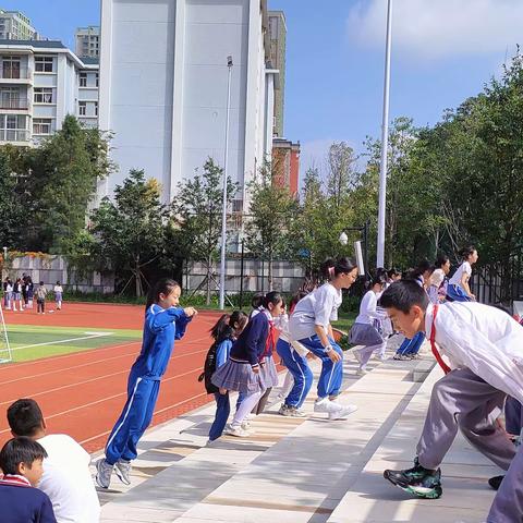 通讯（二）红云小学实习生李岩改