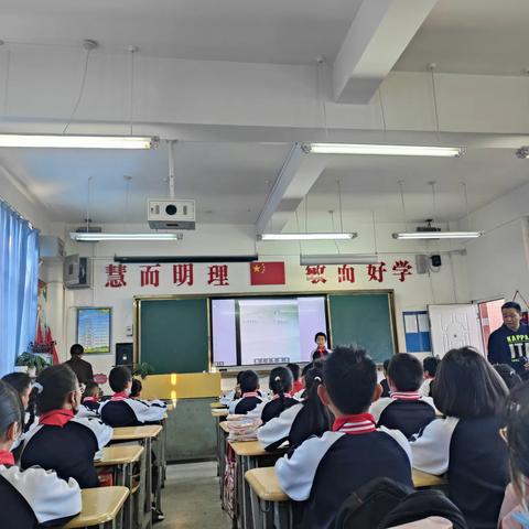 灵秀小学第十周实习简报