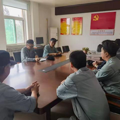 桑梓店焊轨车间焊二工队党支部党员大会