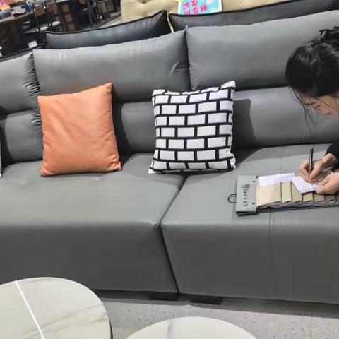 塘汛客户肖慧方案。合计8825