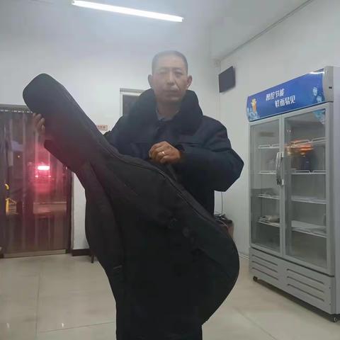 拾金不味一好司机,传递社会正能量
