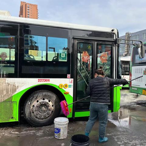 以雪为令，雪停车净