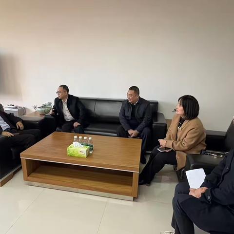 鹤壁分行党委委员、副行长杨路川走访天海汽车电子集团股份有限公司