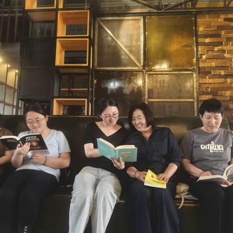 以劳动铸就梦想，让书香浸润心灵——丰州镇河西社区“劳动最光荣，书香伴我行”主题活动