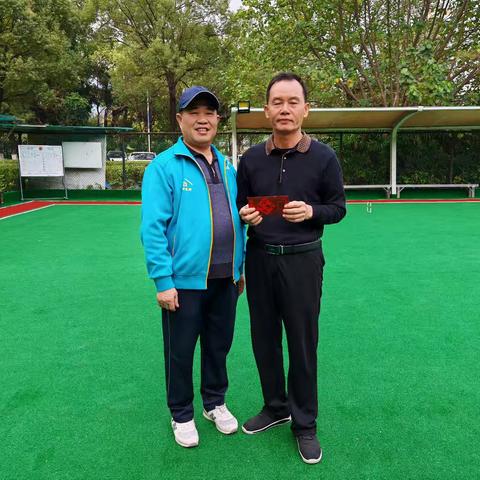 热烈祝贺东泰社区门球场翻修新建成功！