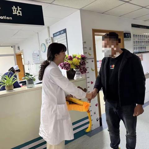 医者仁心--只因在人群中多看了你一眼