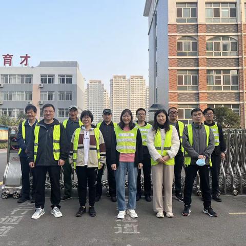 为“爱”守护，用“心”执勤 ——日照市北京路中学2023级四班家长志愿执勤篇