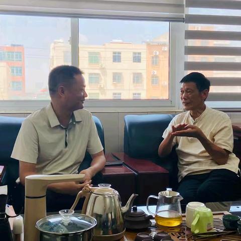 心系孩子，共育未来——良基团队走进梧峰村，探索携手村委守护青少年成长