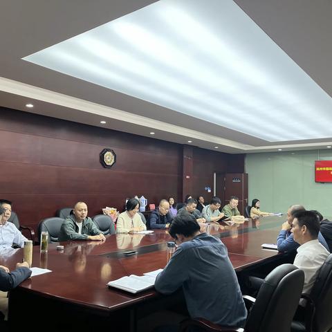 市国动办举行干部荣誉退休欢送会