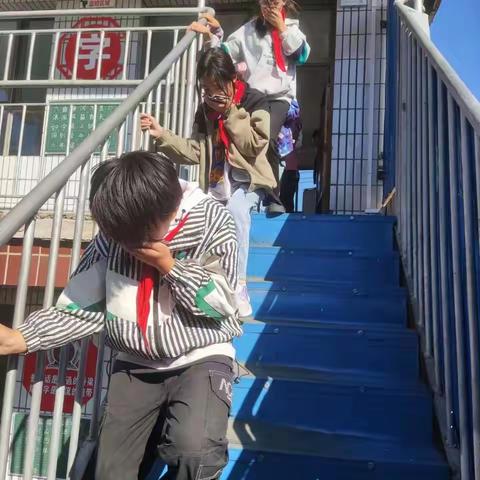 防患于未“燃”，我们在行动！——秦庄联合小学消防演练
