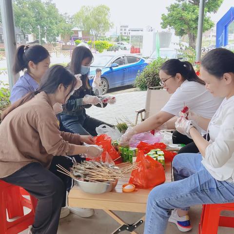 凝心聚力跟党走   团结奋进向未来---2023年秋季期港北区建设小学教职工团建活动