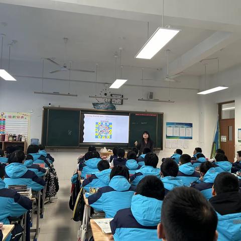 深耕课堂，静待花开                                  集团教研，共谋发展