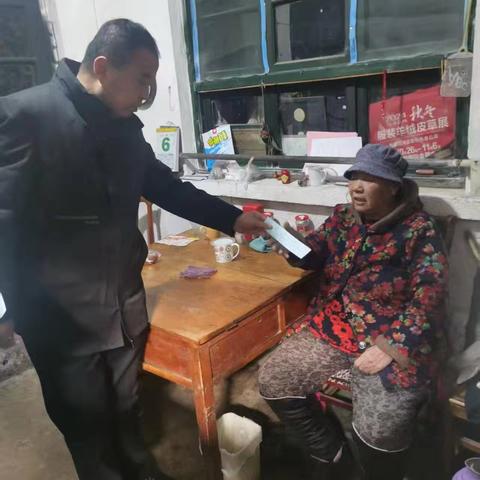 北园街道板桥社区开展困难群众走访慰问活动