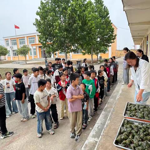 渤海路街道办事处:端午粽飘香，校园情谊长