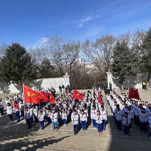 传承红色基因，缅怀革命先烈 ——第八小学开展清明祭扫主题活动