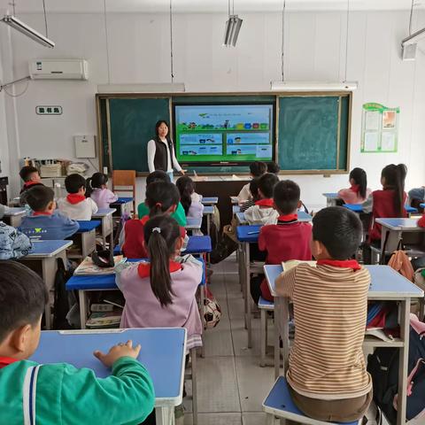 ‘‘垃圾分类，从我开始’’开封市黄河路小学三一中队开展垃圾分类实践活动