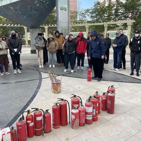 消防知识入人心，守护邻里保平安-晨光社区联合开展消防演练活动