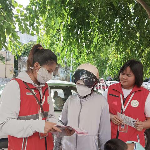 八所镇滨海社区网格员开展HPV（宫颈癌）疫苗接种普及宣传活动