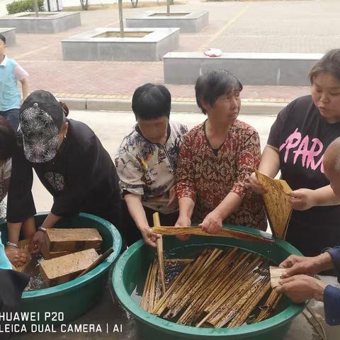 张茅安置点开展“浓情端午，关爱老人”主题活动