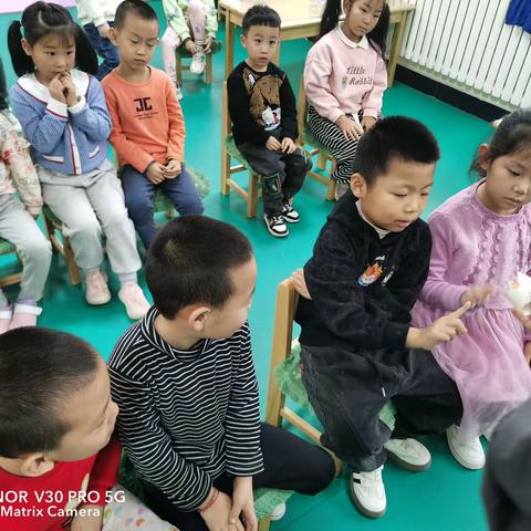 “百变纸杯👑多彩皇冠”同兴幼儿园大一班美术游戏活动