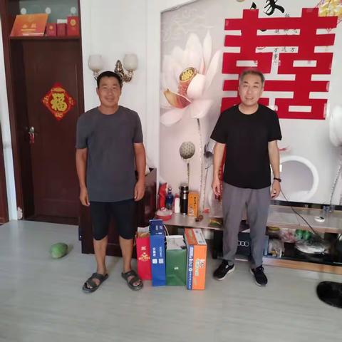 传递鱼水深情——圪垱店镇开展“八一”走访慰问活动