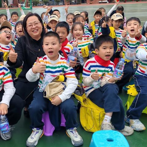 趣味藏运动 童真现赛场 ﻿--孝感市实验小学教联体集团（广场校区）209班秋季运动会纪实