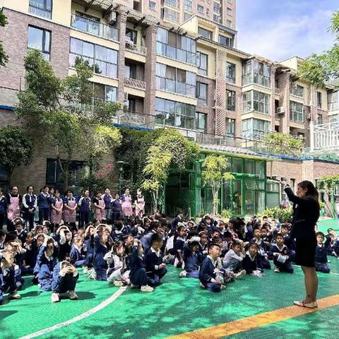 西安新城风景大院铭蓝幼儿园   防震演练活动