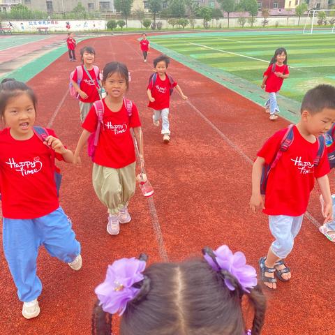 幼小衔接，筑梦未来——钟陵中心幼儿园幼小衔接之准小学生的一天