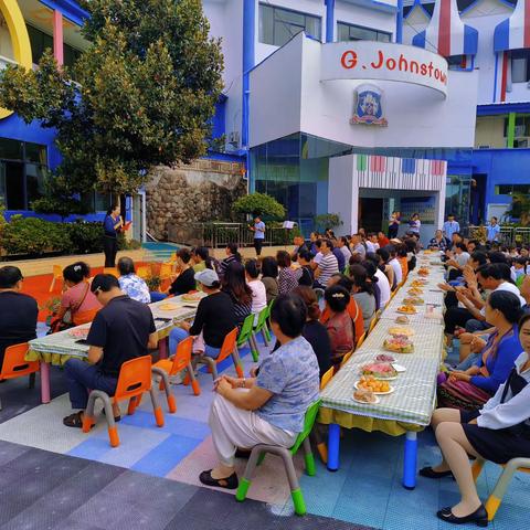 童心敬老，爱在重阳——瑞丽市约翰幼儿园重阳节主题活动