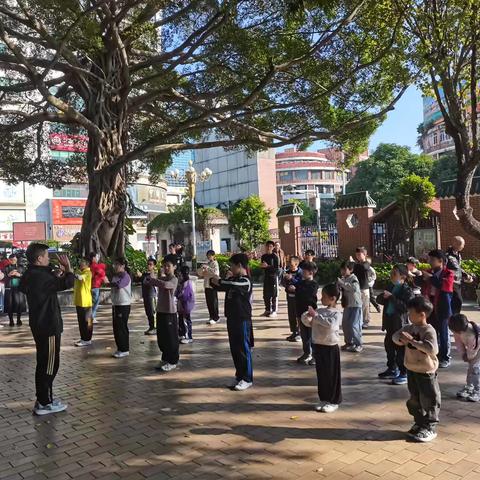 “习武强身健体 学文修身以德” ——漳州市中山公园非遗少儿武术公益课程圆满完成