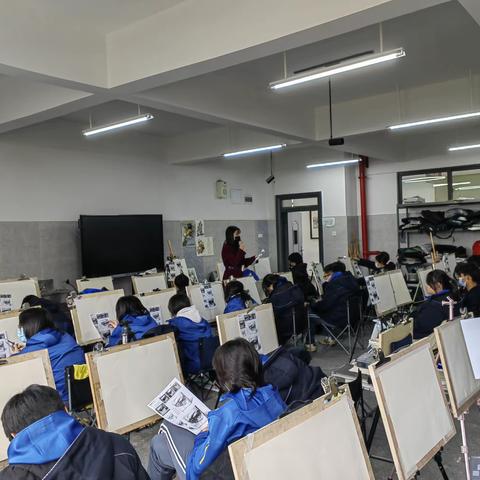 武汉育才美术高级中学问津校区－－高二7班第十三周