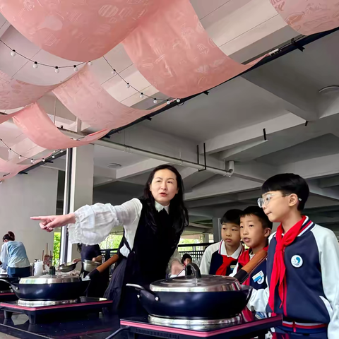 自嗨“食神驾到”，同享“舌尖鲜肴” @南官小学·三5班“开心厨房”实践活动