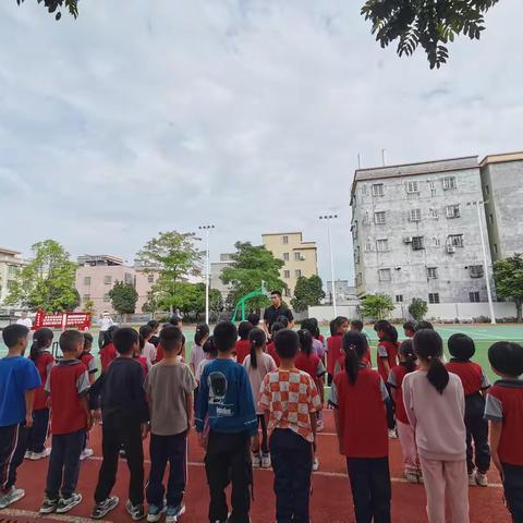 启迪智慧，引领未来  —— 记江城区骨干教师领军工程班第五小组课堂展示活动