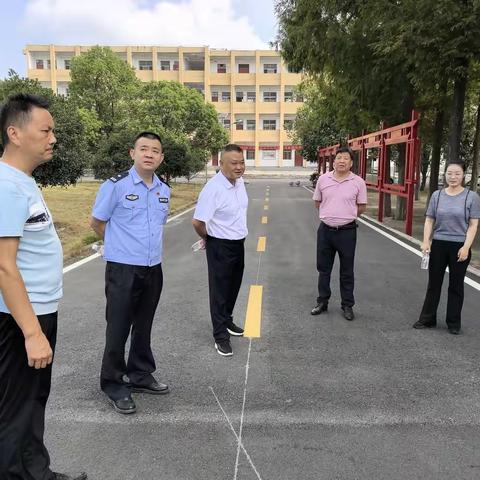 整治校园周边环境 营造和谐育人氛围——合肥市郎溪路小学开展校园周边环境整治工作