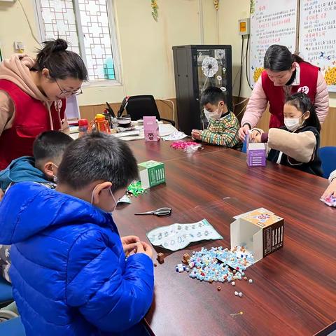 【舜耕街道社工站】“指尖生趣，畅拼乐高”——“微星课堂”儿童兴趣发展体验小组第五次活动