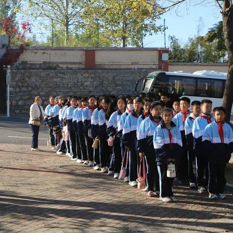 发挥职教资源优势，增强学生职业体验 ——绣江小学走进章丘中职参加职业体验研学活动