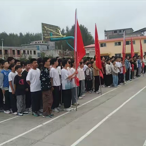 未雨绸缪抓演练 防震减灾筑防线——小史店一中七年级全体新生开展防震应急疏散演练及消防知识培训活动