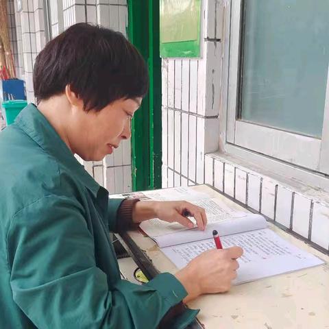 师者匠心      止于至善               优秀教师张冬丽