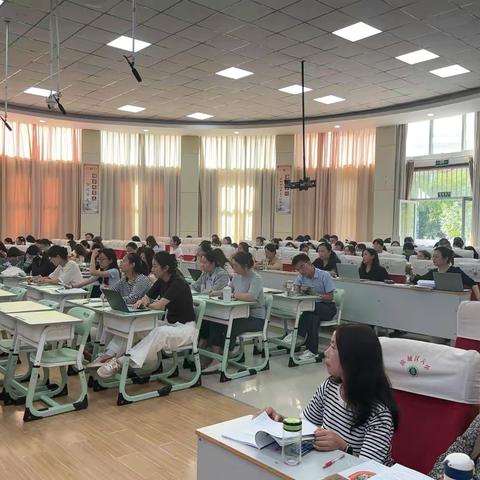 赋能成长，聚力前行！滨城区初中语文教研培训活动圆满落幕